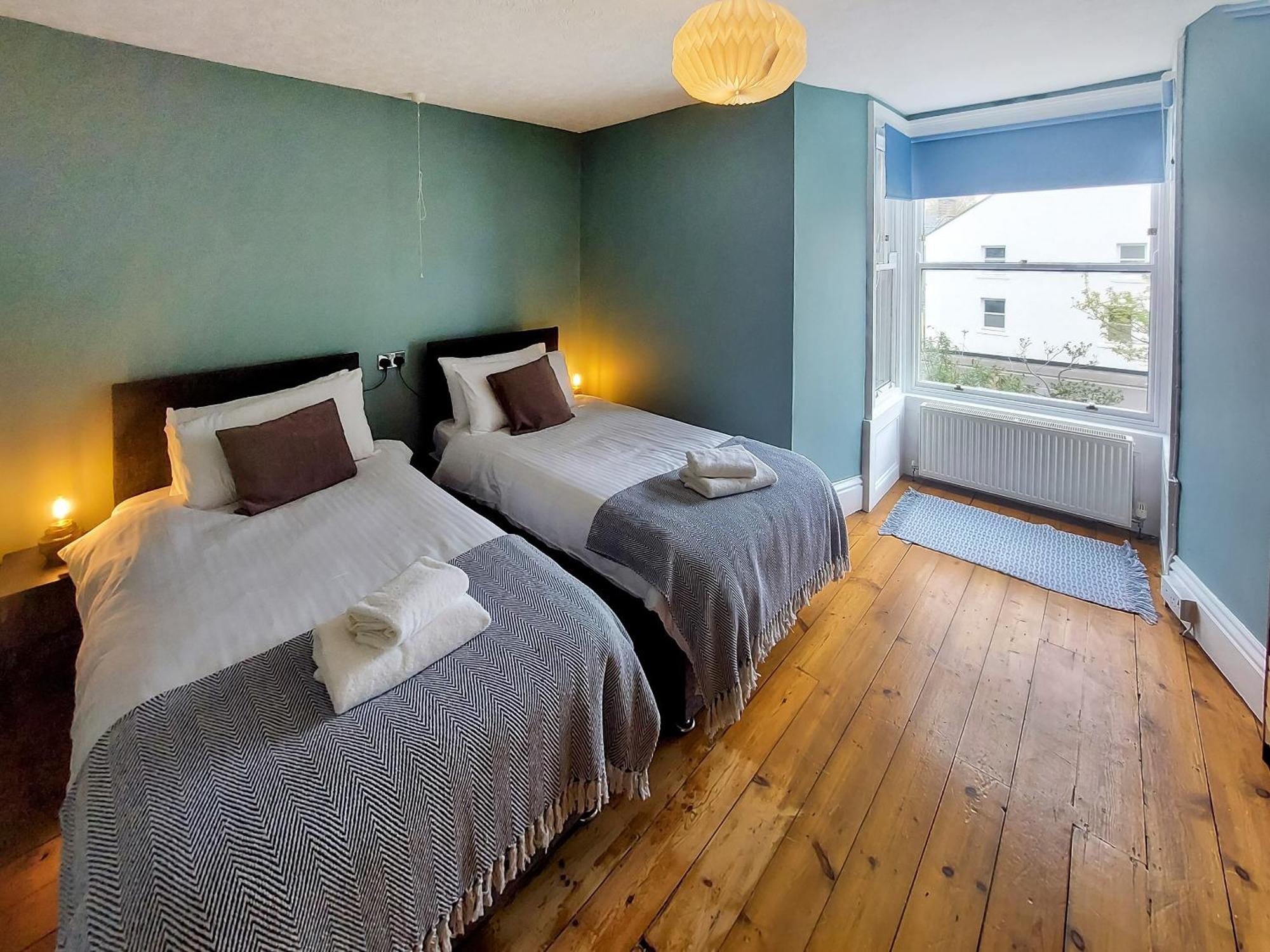 Oakridge Villa Hinderwell Ngoại thất bức ảnh